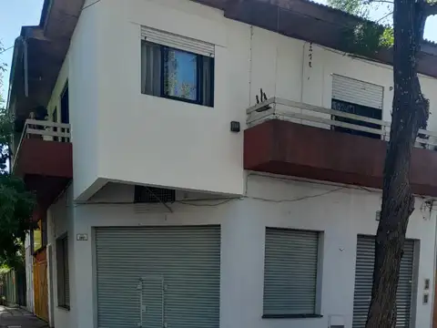 LOCAL en esquina - IDEAL DEPOSITO - OLIVOS