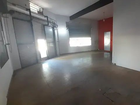 Local en Alquiler en Olivos, $ 1.000.000