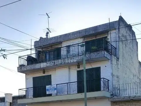 Único Departamento 3 Ambientes 1er Piso En Zona Céntrica Escobar. Don Bosco Al 400