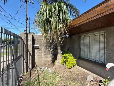 VENTA CASA 5 AMB C/COCH EN ISIDRO CASANOVA