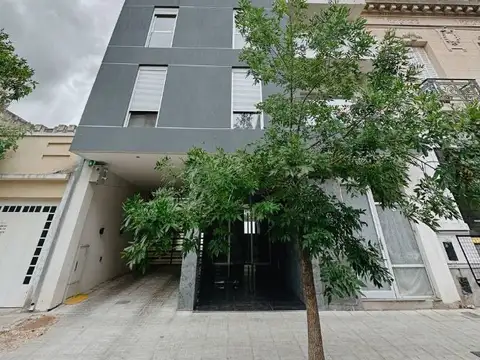 Departamento en venta de 2 dormitorios c/ cochera en Centro Gorriti 165