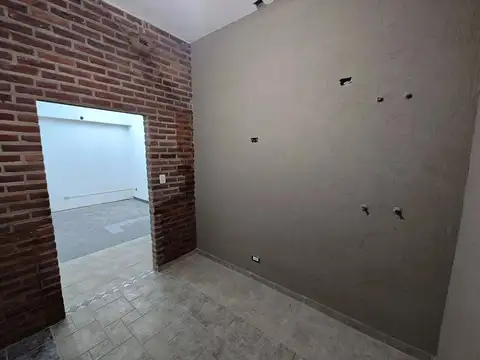 Local en Alquiler en Laferrere Norte, $ 800.000