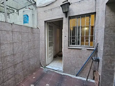 Depto Tipo Casa 4 ambientes con 2 baños