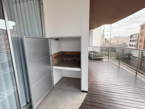 Departamento en Alquiler con 2 cocheras