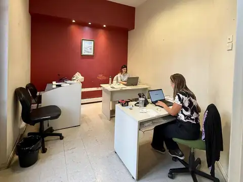 Oficina Monoambiente con 10 baños