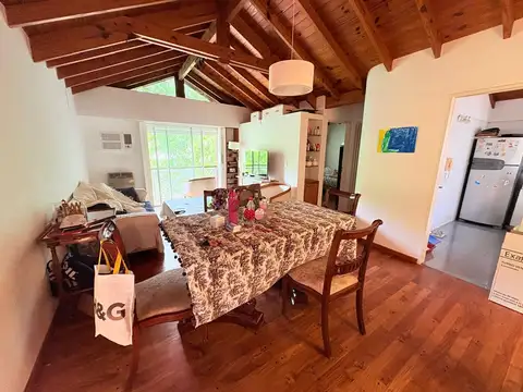 Muy lindo 3 ambientes con cochera en alquiler, San Isidro centro. San Isidro