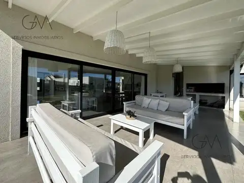 Casa en Alquiler Temporal A Estrenar