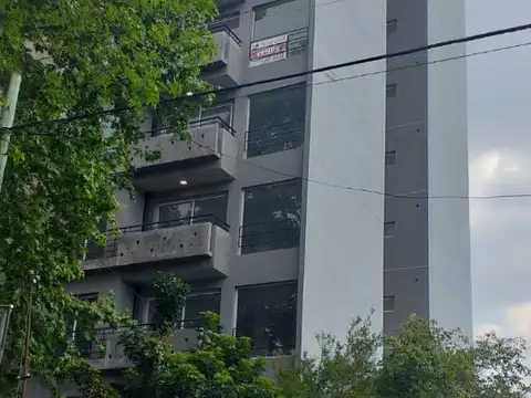 DOS AMBIENTES CON COCHERA EN QUILMES CENTRO