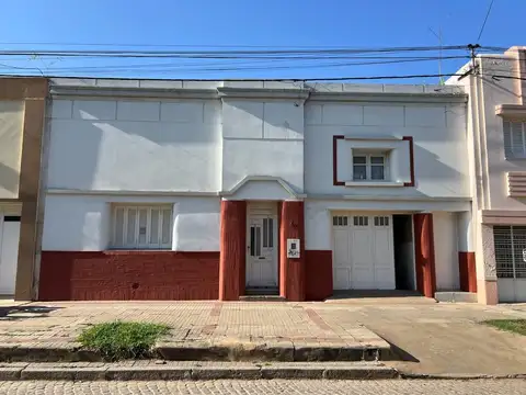 Casa en Barrio 9 de julio
