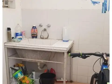 Av. Alvear 900, Piso 1