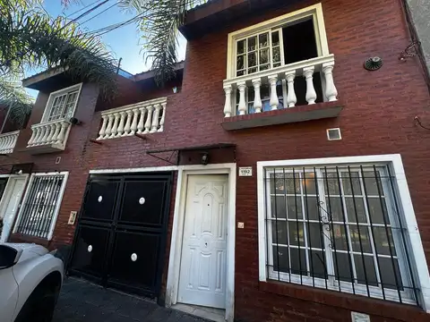 Depto Tipo Casa en Venta de 4 ambientes