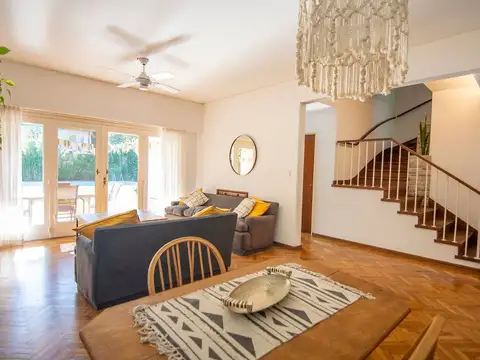 VENDE CASA -LIBERTA al RIO- INMEJORABLE UBICACION!