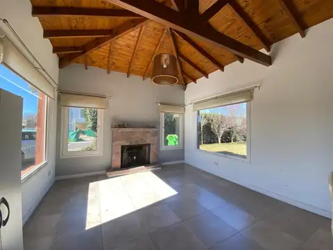 Casa en Venta en Haras Santa Maria, USD 300.000