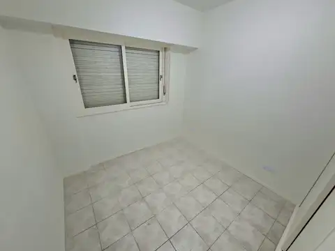 Avenida Crovara 300, Piso 2