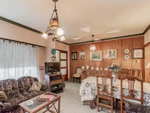Depto Tipo Casa 4 ambientes con 1 baño
