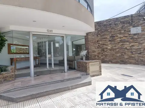 Piso Departamento en Av. Las Heras 3 dor