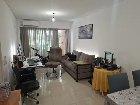 Maure y 3 de Febrero  Exc 2 amb c/cochera fija cubierta