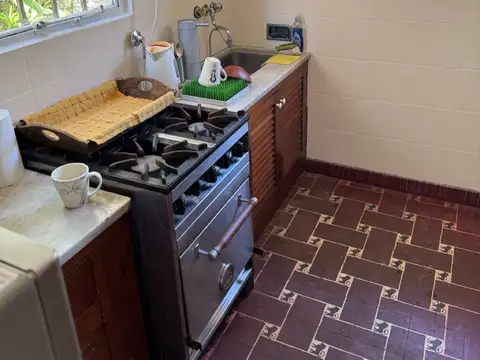 Depto Tipo Casa en Alquiler con 1 cocheras