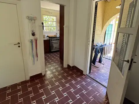 Depto Tipo Casa en Alquiler en Acassuso Vias  /  Libertador, USD 1.800