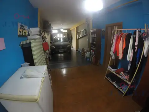 Casa - Jose Leon Suarez