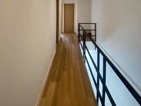 Depto Tipo Casa en Alquiler de 3 dormitorios