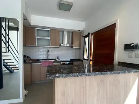 Dúplex 4 ambientes al frente a estrenar en Constitución