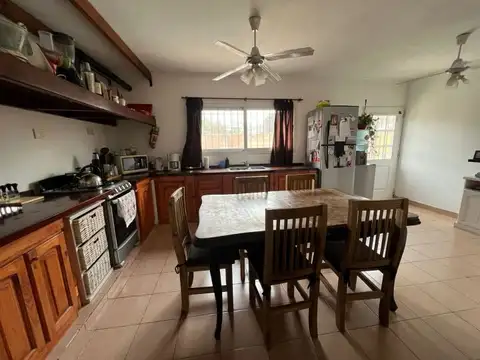 BARRIO LA ALBORADA CASA 5 AMB PATIO -PARRILLA-PILETA-COCHERA PILAR 