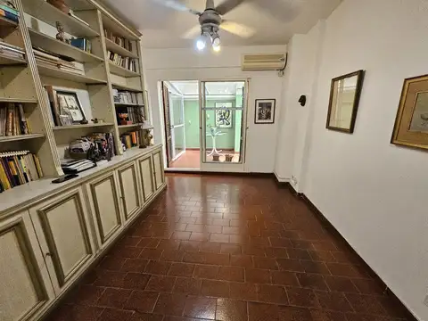 Departamento de 2 ambientes y patio en Las Cañitas