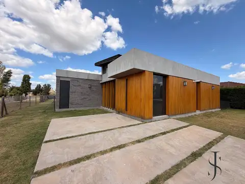 CASA A LA VENTA EN SANTA JUANA 