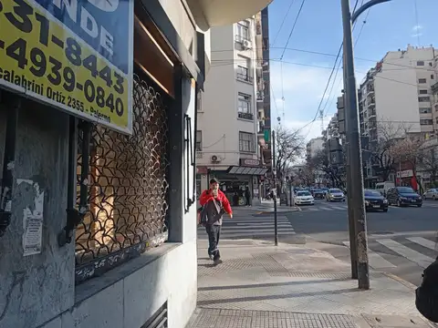 Local en Venta 75 años