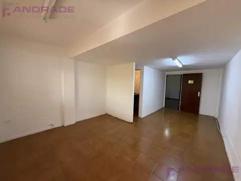 Oficina en Alquiler al Oeste