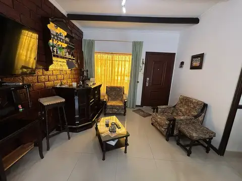 Depto Tipo Casa en Venta en Ramos Mejia, USD 120.000