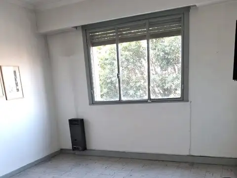 Avenida Reservistas Argentinos 400, Piso 2