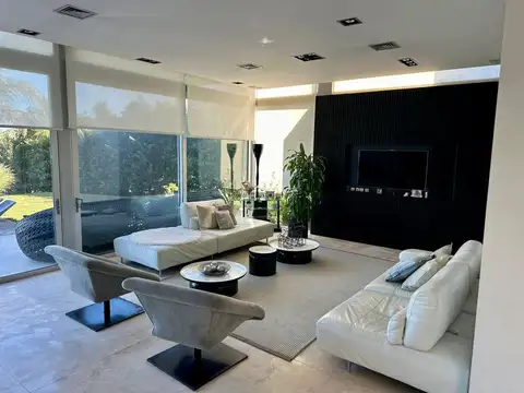 Casa en Alquiler en Altamira, USD 6.500