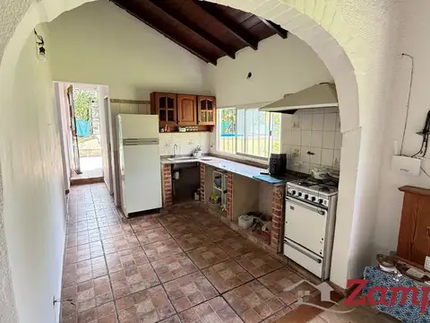 Casa en Venta con 3 cocheras