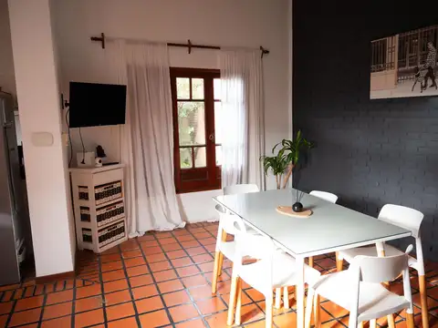 Casa 4 ambientes con 1 baño