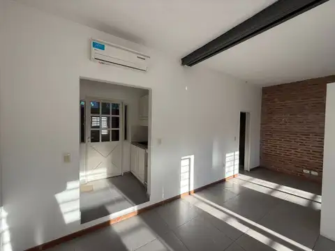 Casa en Alquiler de 1 dormitorio