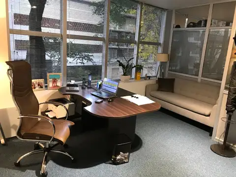 Oficina AAA Excepcional ubicación de  Belgrano