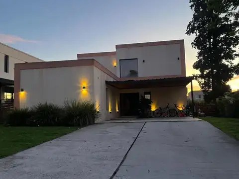 Casa en Barrio cerrado Alvear de Benavidez