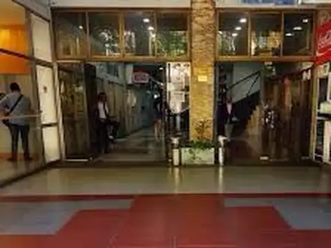 OFICINA C/ 3 DESPACHOS INDEPENDIENTES - ALQUILER MICROCENTRO