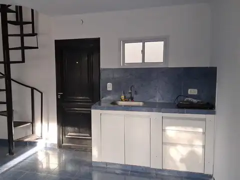 Depto Tipo Casa en Alquiler en Merlo Sur, $ 550.000