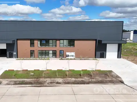 Galpón en alquiler 2.300 M2 - Pitec