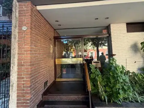 VENTA DEPARTAMENTO EN FLORESTA DE 3 AMBIENTES