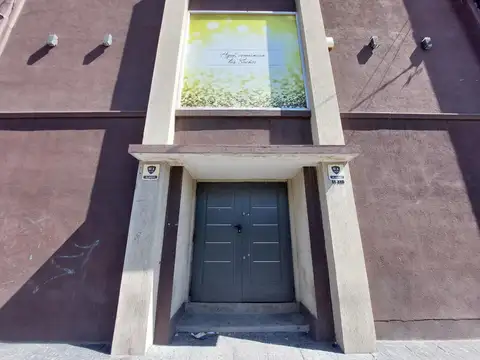 Importante local en Venta en Ramos Mejía