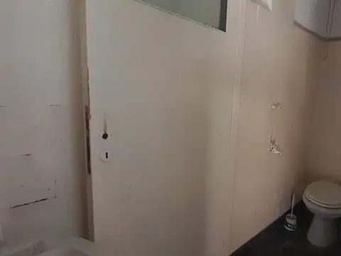 Local en Alquiler en Monte Castro, $ 800.000