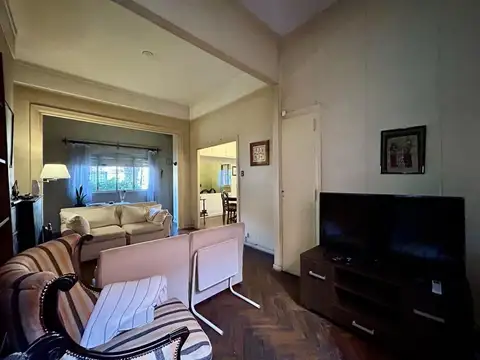 Casa en Venta en Vicente Lopez Vias / Maipu, USD 284.000