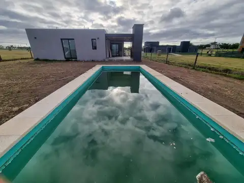 Hermosa casa a ESTRENAR Barrio San Sebastián