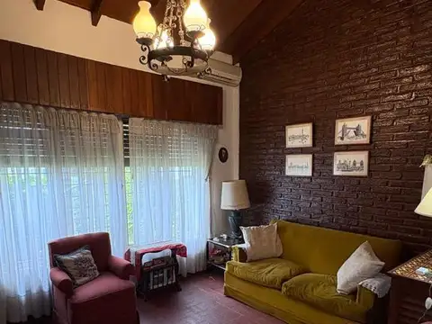 Depto Tipo Casa en Venta 50 años