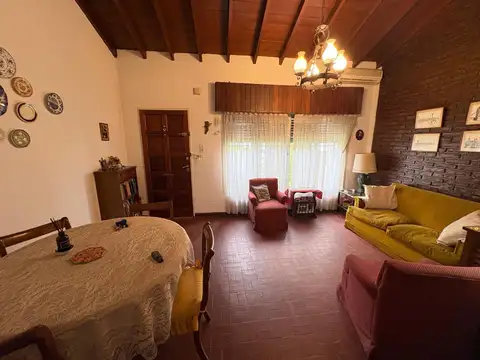 Depto Tipo Casa 2 ambientes con 1 baño
