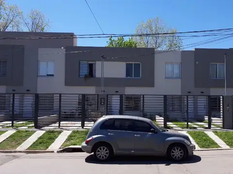 DUPLEX 2 DORMITORIOS EN ALQUILER UDAONDO ITUZAINGO